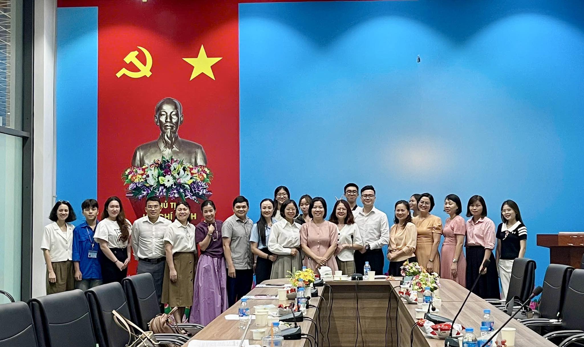 HỘI THẢO KHOA HỌC VỀ GIẢI PHÁP CHỐNG BẠO LỰC HỌC ĐƯỜNG: GẮN KẾT LÝ LUẬN VỚI THỰC TIỄN